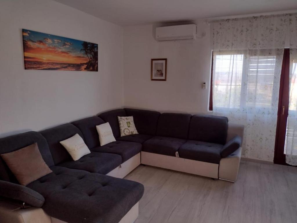 Gordana Apartmani Ljubač Exterior foto