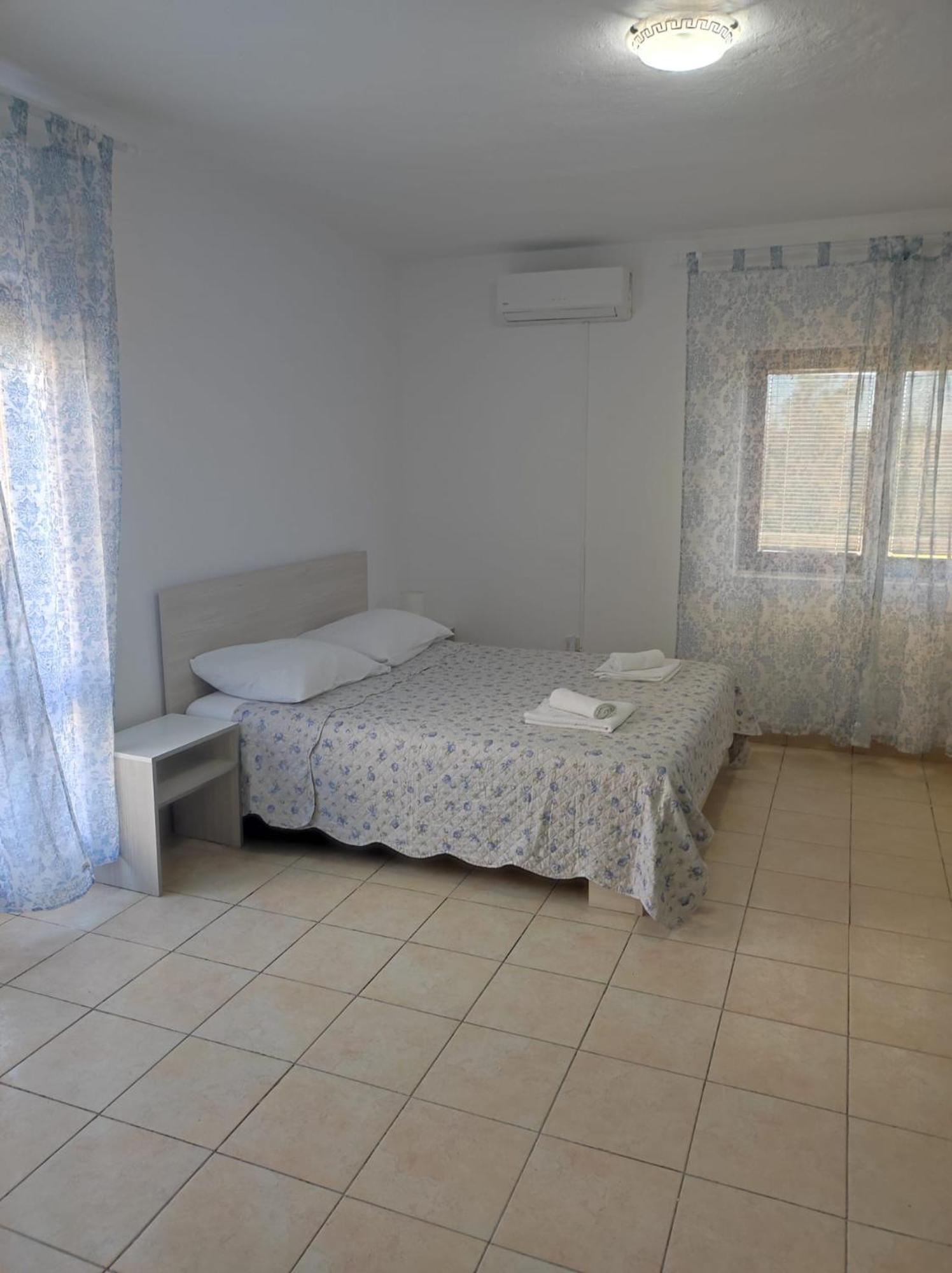 Gordana Apartmani Ljubač Exterior foto