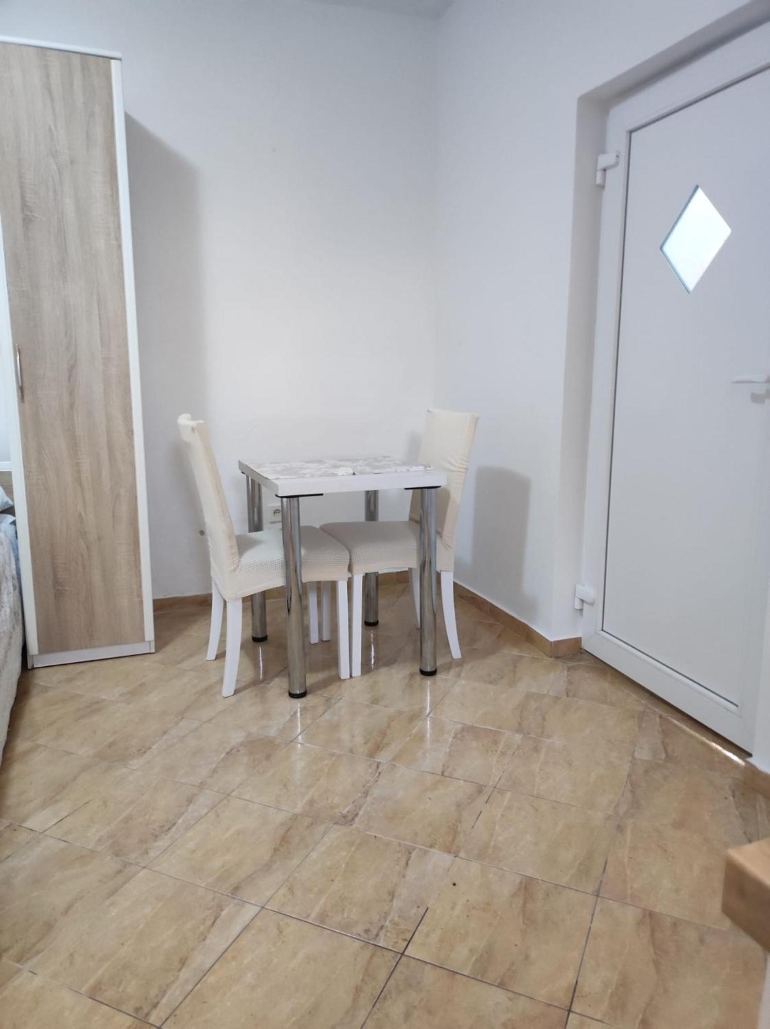 Gordana Apartmani Ljubač Exterior foto